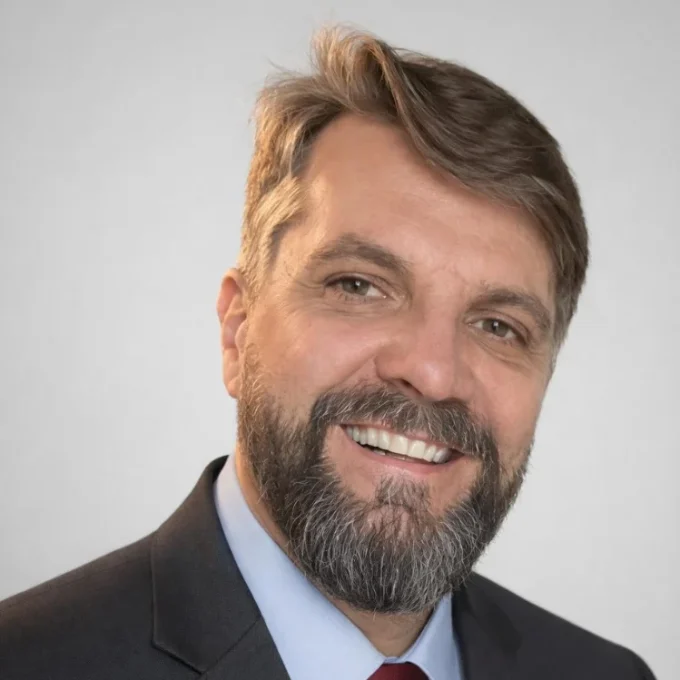 Luidj Piovesan Damiani, advogado
